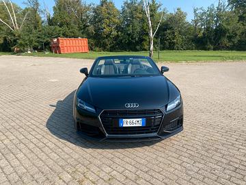 Audi tt Roadster 1.8 s-line s-tronic