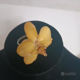 anello con orchidea naturale 
