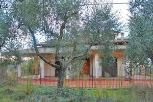 Torrita di Siena (SI), villa in zona collinare