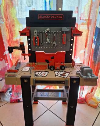 Tavolo da lavoro Smoby  Black+Decker con Accessori