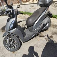 Kymco People 300