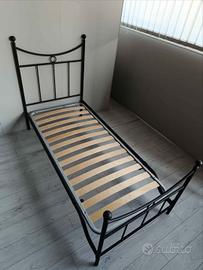 Letto singolo in ferro come nuovo 