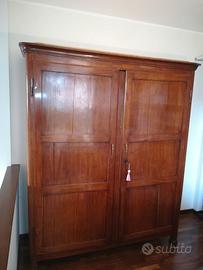 ARMADIO ANTICO IN LEGNO MASSICCIO A 2 ANTE