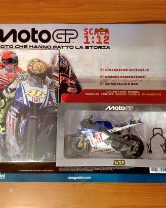 Moto GP Valentino Rossi Yamaha  1:12 + Rivista
