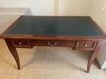 Scrivania in arte povera + sedia