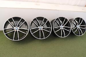 Cerchi in lega BMW Serie 5 Serie 8 18 Originali M