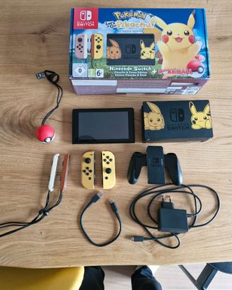 Nintendo Switch Ed. Pokémon Let's Go + Accessori