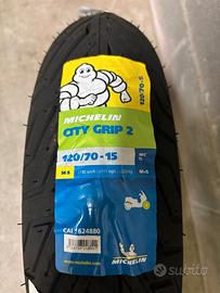 Gomma Michelin City Grip 2 120/70-15 (nuova)