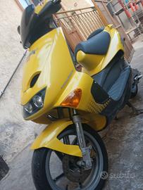 scooter aprilia sr 50 come nuovo
