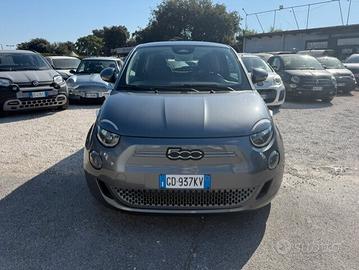 Fiat 500 500e Berlina 42 kWh Passion