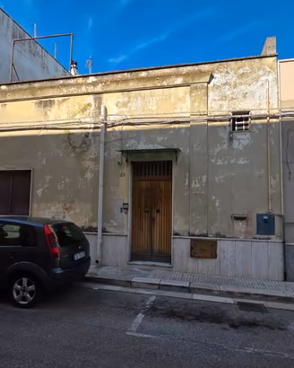 Abitazione indipendente da ristrutturare
