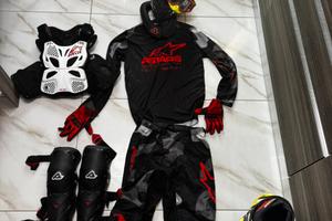 Abbigliamento da cross