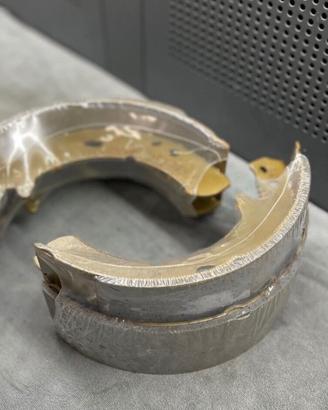 kIT GANASCE FRENI RANGE ROVER P38 NUOVO