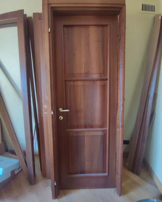 Porte Ferrero Legno in noce 