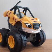 Stripes - personaggio di Blaze e le mega macchine