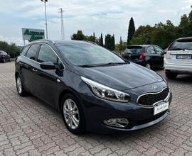 KIA CEE'D 1.6 CRDI UNICA MANO SI A NEOPATENTATI