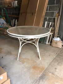 Tavolo rotondo  in vetro