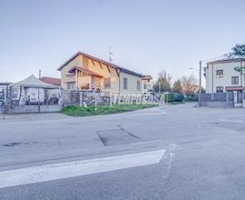 GALLARATE - CASA INDIPENDENTE CON LABORATORIO