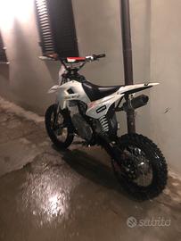 Pit bike kayo 140tt 2024