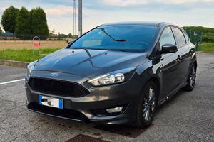 Ford focus St line 