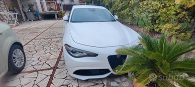 Alfa Romeo Giulia 2.2 180cv 2018