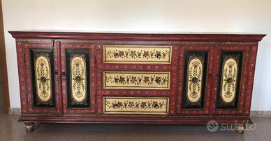 Credenza indiana antica