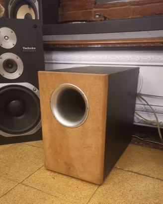subwoofer attivo  CANTON 