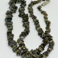 Collana Vintage pietre dure verde oliva