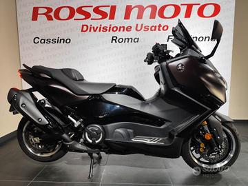 YAMAHA TMAX 560 TECH MAX 2025 DEMO