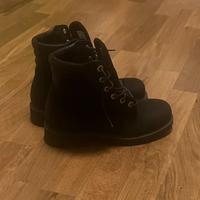 Timberland nere, taglia 40 in perfette condizioni