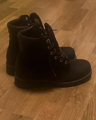 Timberland nere, taglia 40 in perfette condizioni