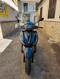 Piaggio Beverly 400