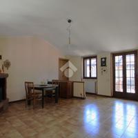 CASA SEMINDIPENDENTE A MOLTENO