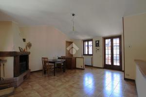 CASA SEMINDIPENDENTE A MOLTENO