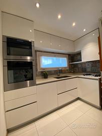 Cucina moderna buone condizioni