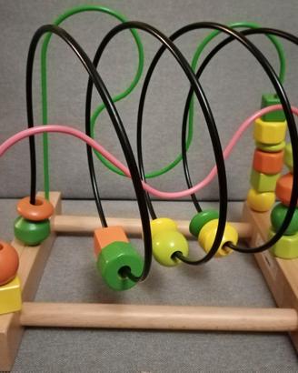 Gioco in legno labirinto con perline