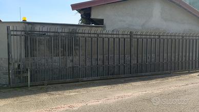 Cancello elettrico esterno