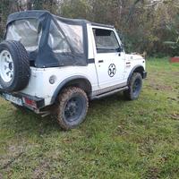 Suzuki Samurai 1986