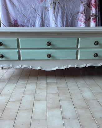 Mobile in stile Shabby.