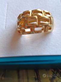 anello montatura più zaffiri