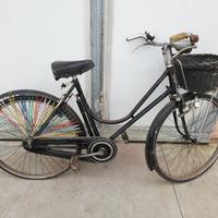 Tre biciclette d'epoca