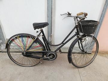 Tre biciclette d'epoca