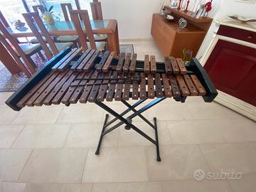 Xilofono + bacchette incluse.