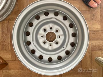 Cerchio per Fiat 850 coupe e spyder