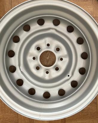 Cerchio per Fiat 850 coupe e spyder