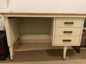 Scrivania industriale