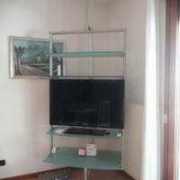 mobile porta  tv e  oggettistica 
