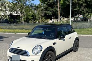 MINI Cooper R56 cc1.6 cv122 Anno 2011 benzina