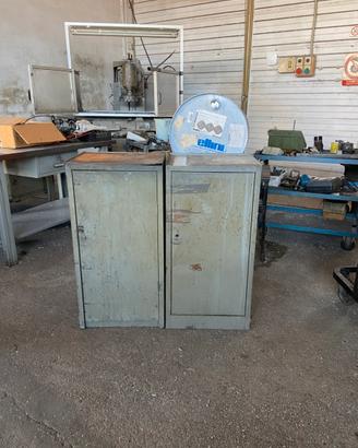 2 armadietti Vintage per officina 50€ al pezzo