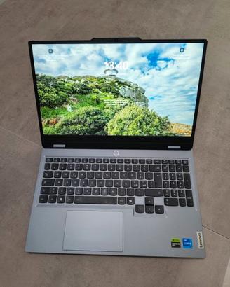 Lenovo LOQ 15" Notebook Gaming RTX 5060